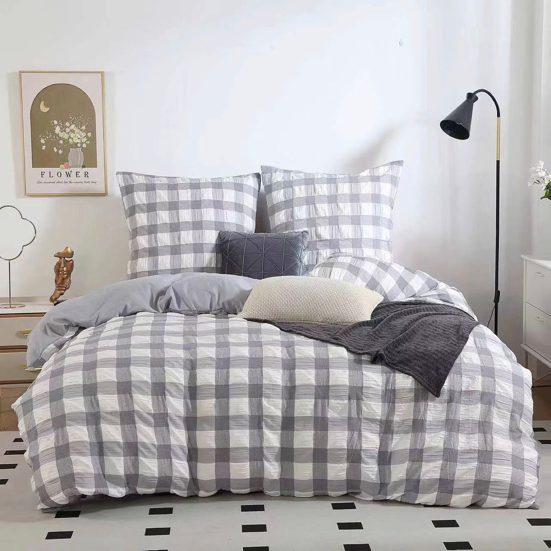 NNEDSZ Rylee Grey Check Seersucker Quilt Cover Set - Super King Size